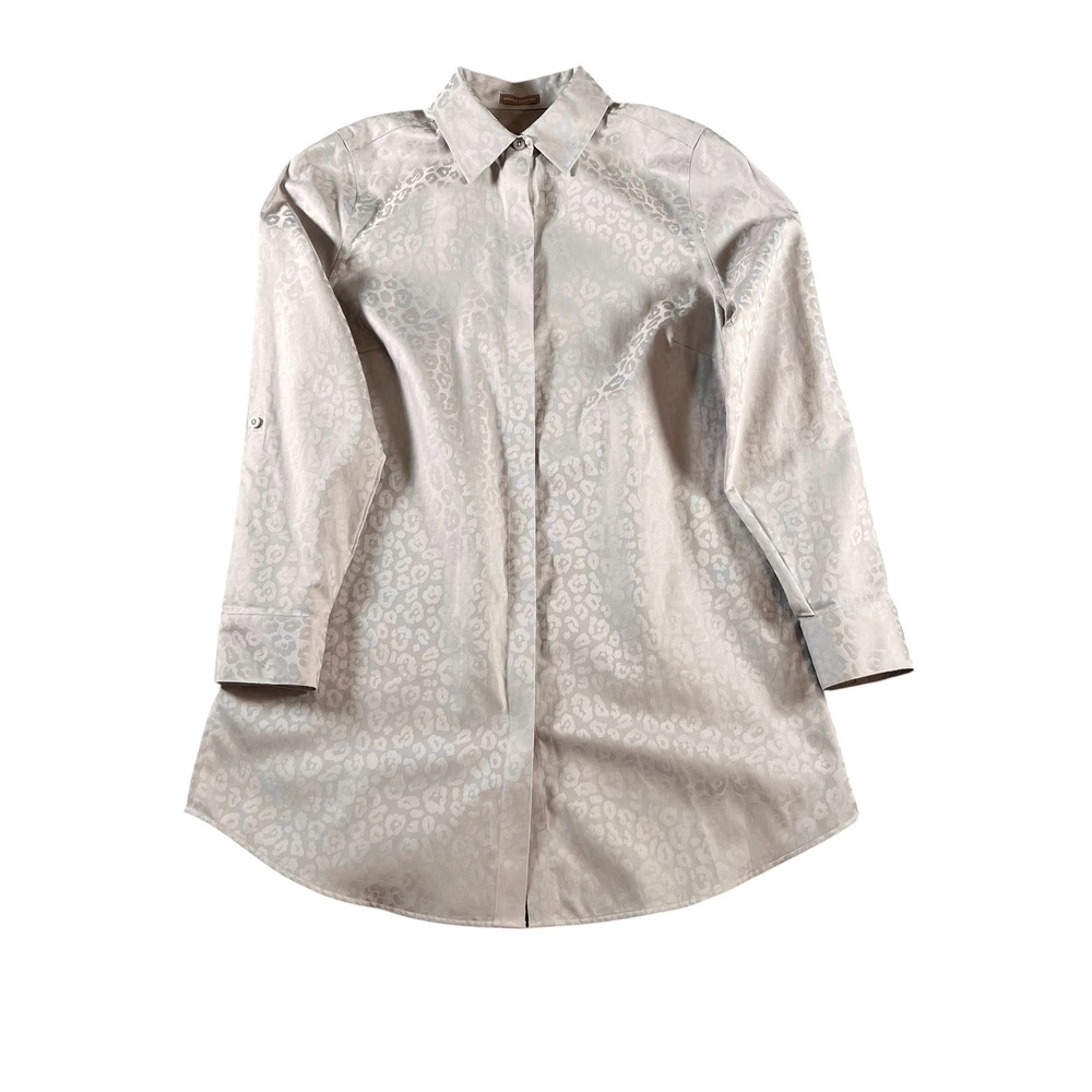 Chicos Animal Jacquard Sateen Shirt Feather Stone Grey Wrinkle Resistant Size 0